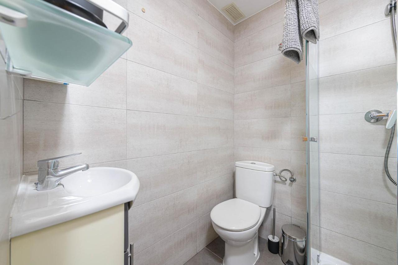 Mediterraneo Beach Apartment In Malaga By Solaga Holiday Homes Ngoại thất bức ảnh